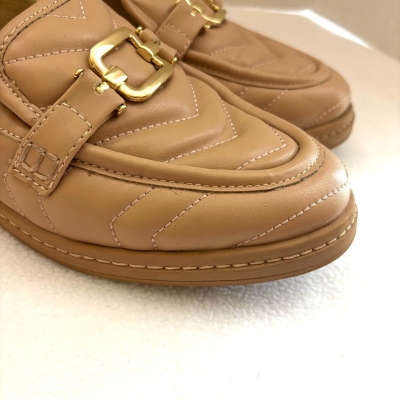 Aldo Tan Quilted W/ Gold Buckle Almond Toe Comfort Loafer Shoe (8) - Picture 3 of 12